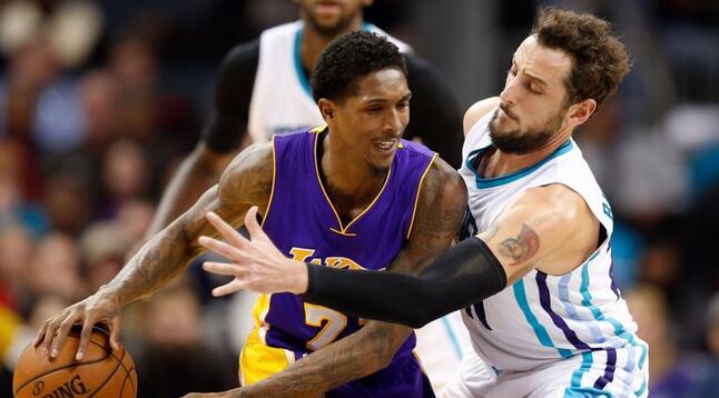 她在比赛中 她在比赛中