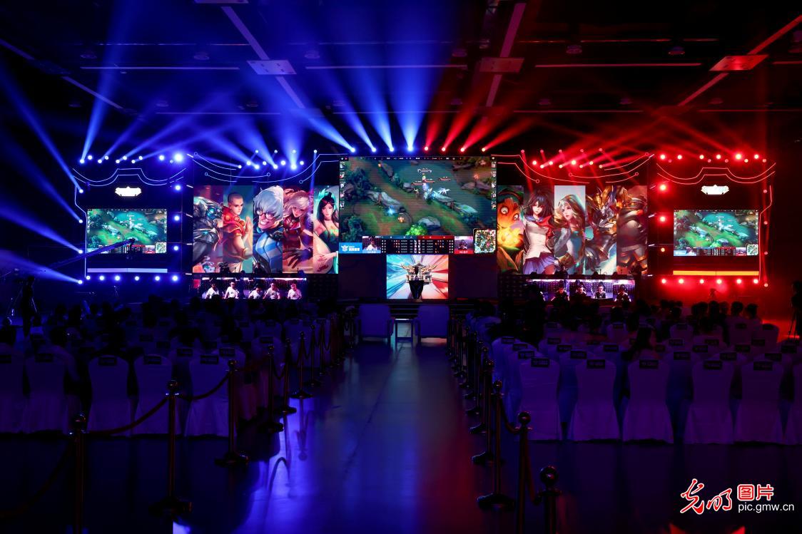 领衔3名世 领衔3名世