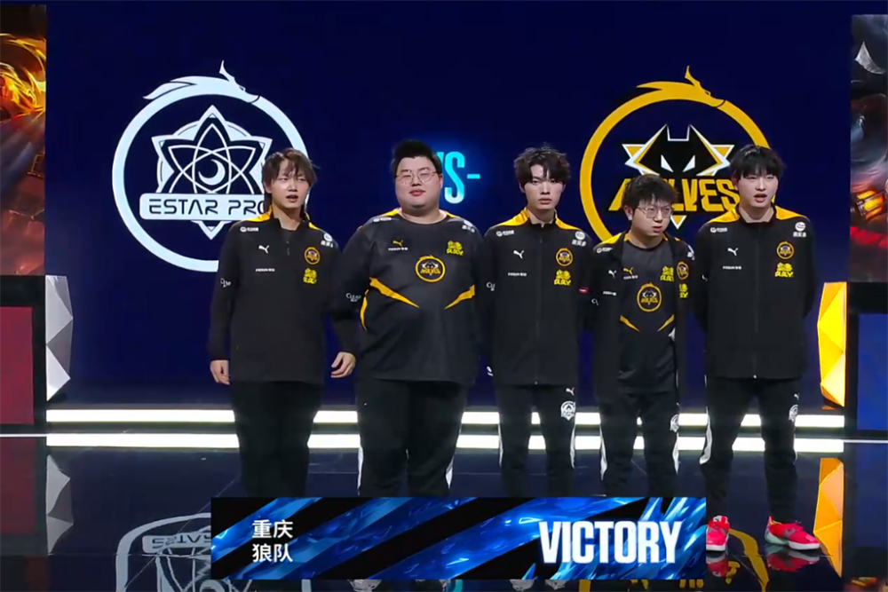 示了足球世 示了足球世